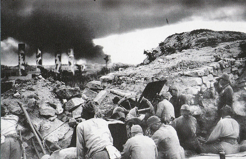 Japanese troops battle into Hong Kong (Hong Kong Museum of History)
